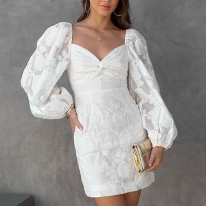 Vici - Dove Floral Textured Puff Sleeve Mini Dress